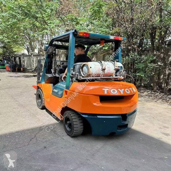 رافعة شوكية Toyota +86 18817734137