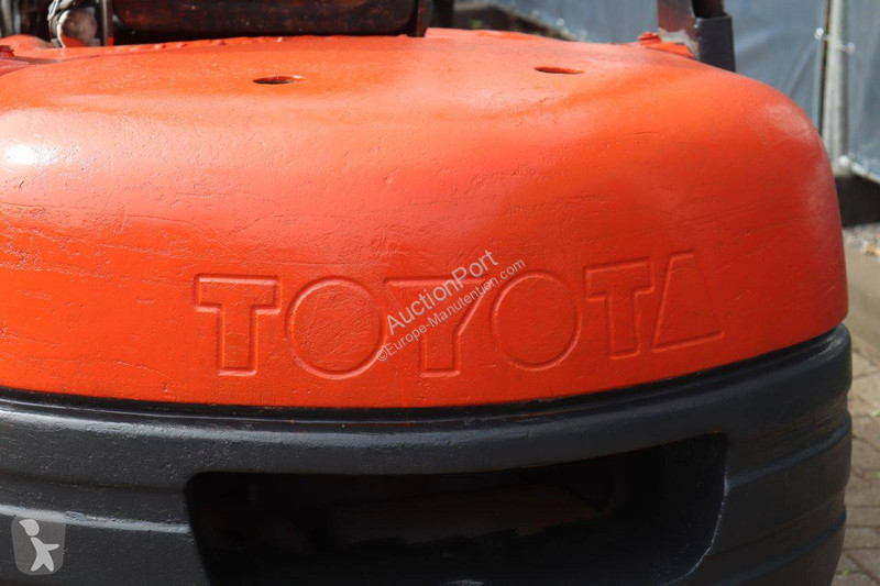 Vysokozdvižný vozík Toyota 02 6FDF 30