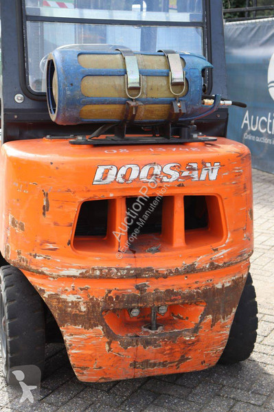 Doosan G30G Forklift
