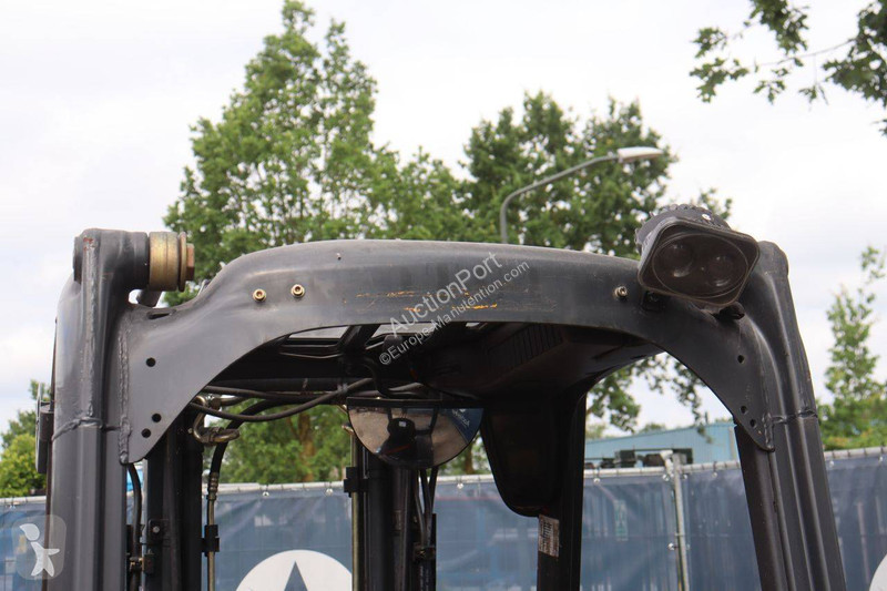 Stivuitor Linde 01