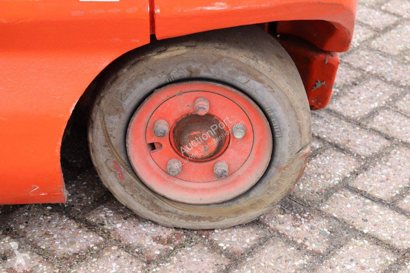 Carretilla elevadora Linde E30-01