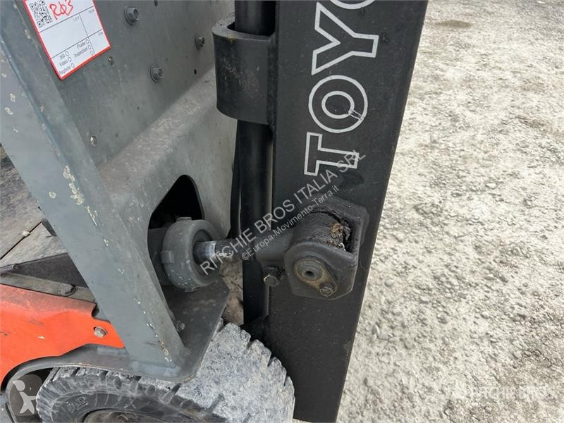 Carretilla elevadora Toyota 5FBE13 1300 kg...