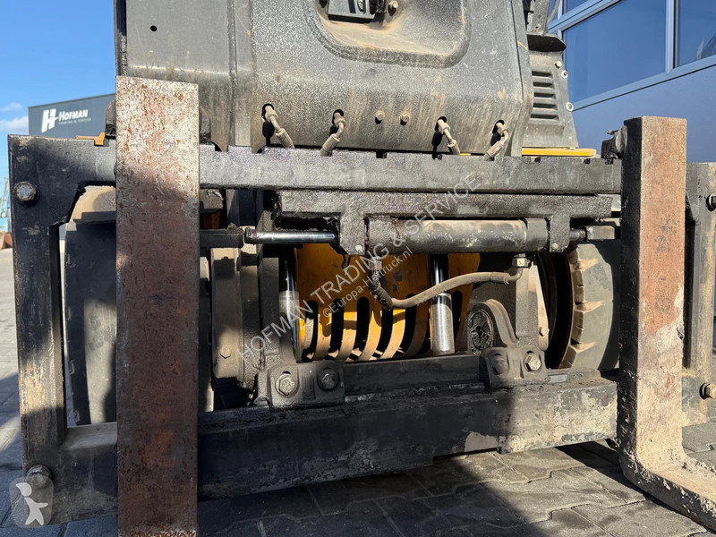 رافعة شوكية JCB TLT30