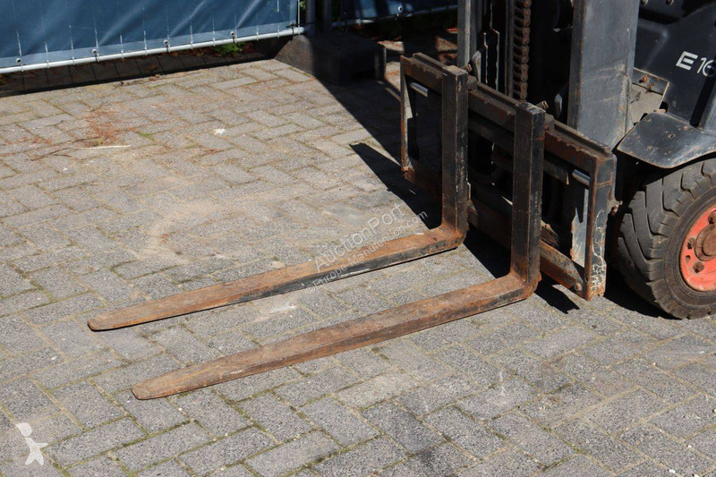 Chariot élévateur Linde E16