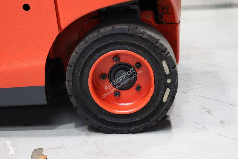 Chariot élévateur Linde E25-01