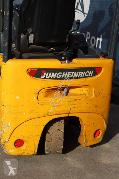 Chariot élévateur Jungheinrich 110k