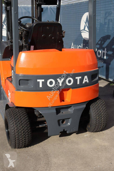 Chariot élévateur Toyota 7FB10
