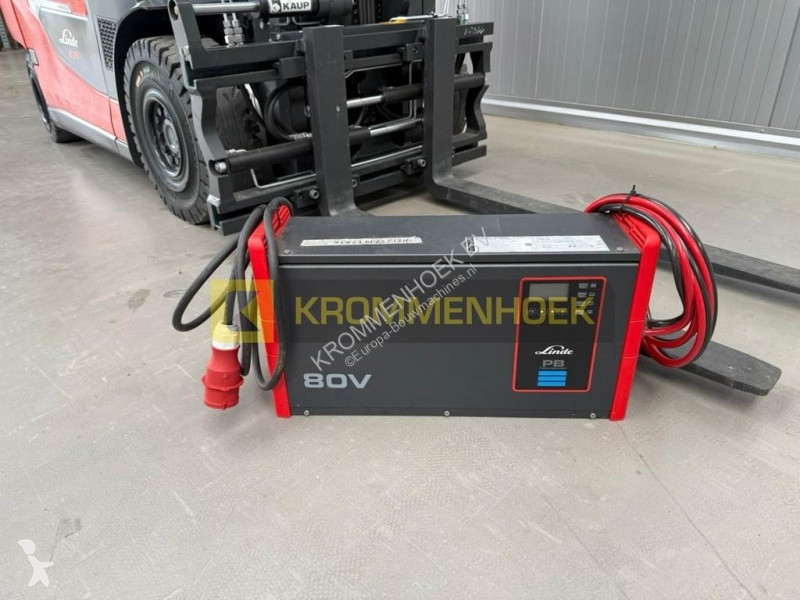 Heftruck Linde E 25 Triplex 7410 mm