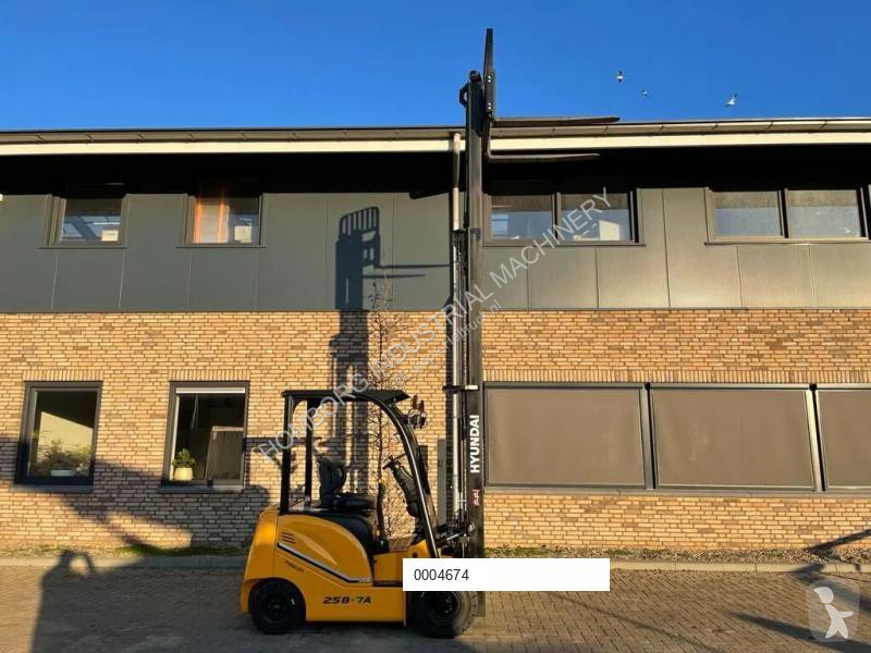 Løftetruck Hyundai 25B-7A 2.5 ton Triplex...