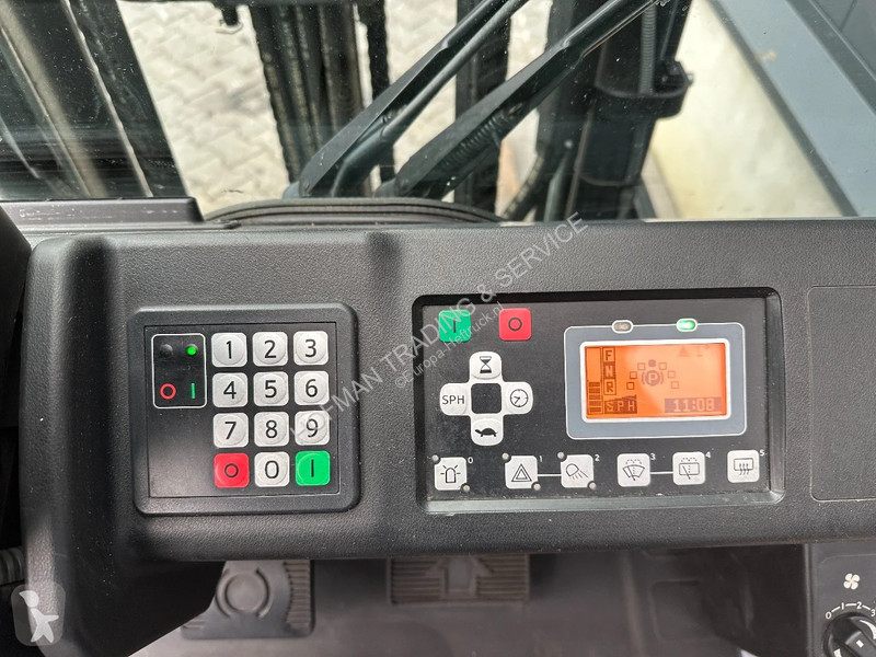 Teleskopický manipulátor Toyota 8FBMKT25