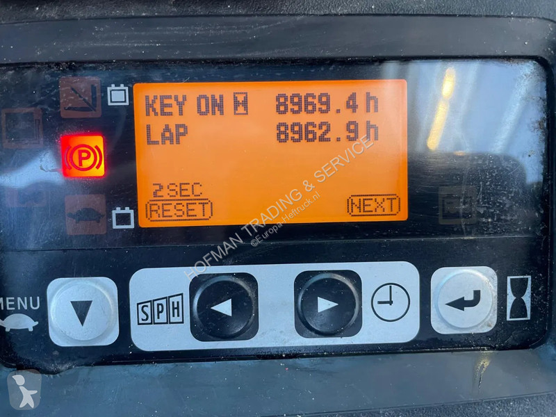 Teleskopický manipulátor Toyota 8FBET20