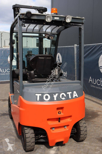 Carrello elevatore Toyota 8FBMKT25