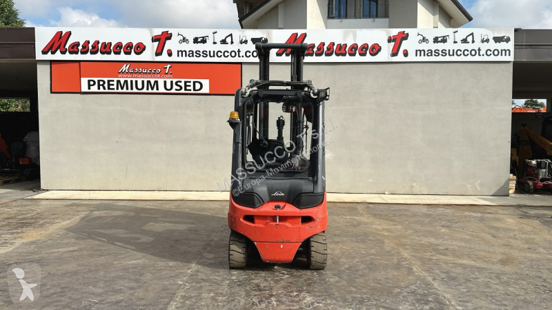 Vysokozdvižný vozík Linde E30L-01
