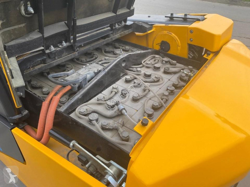 Автопогрузчик JCB  TLT 35-22E - 2RM électrique