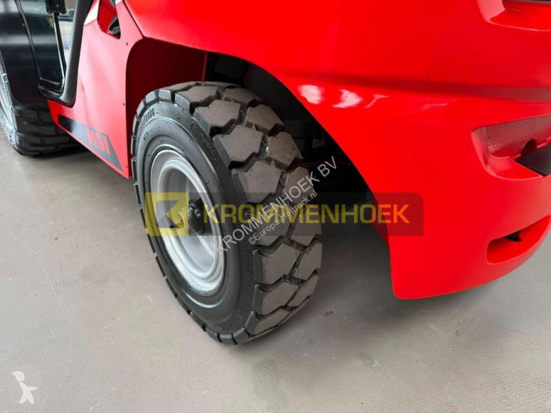 رافعة شوكية Manitou MSI 35