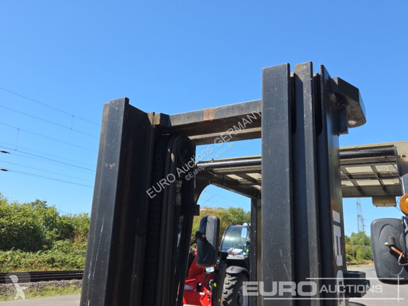 رافعة شوكية Hyundai HDF30-5
