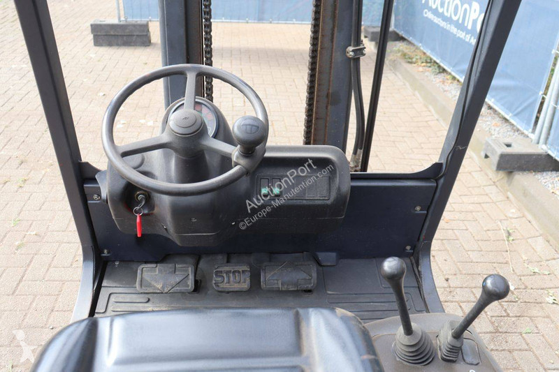 Stivuitor Linde R16T