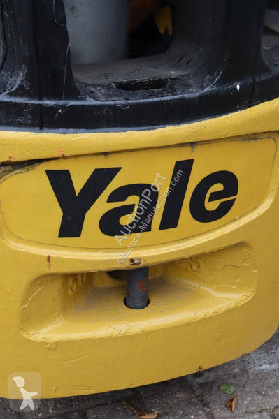Empilhador elevador Yale E2170