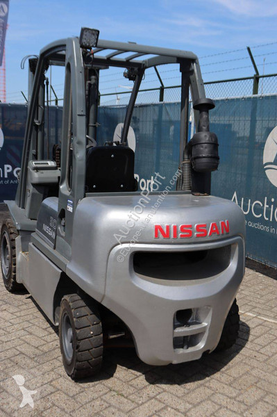 Carretilla elevadora Nissan 30
