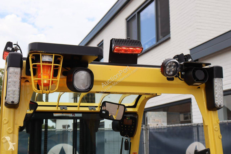 Навантажувач вилковий Hyster MWB