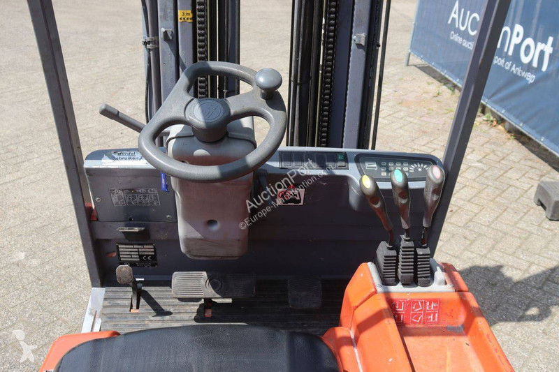Carretilla elevadora BT CBE 2.0F