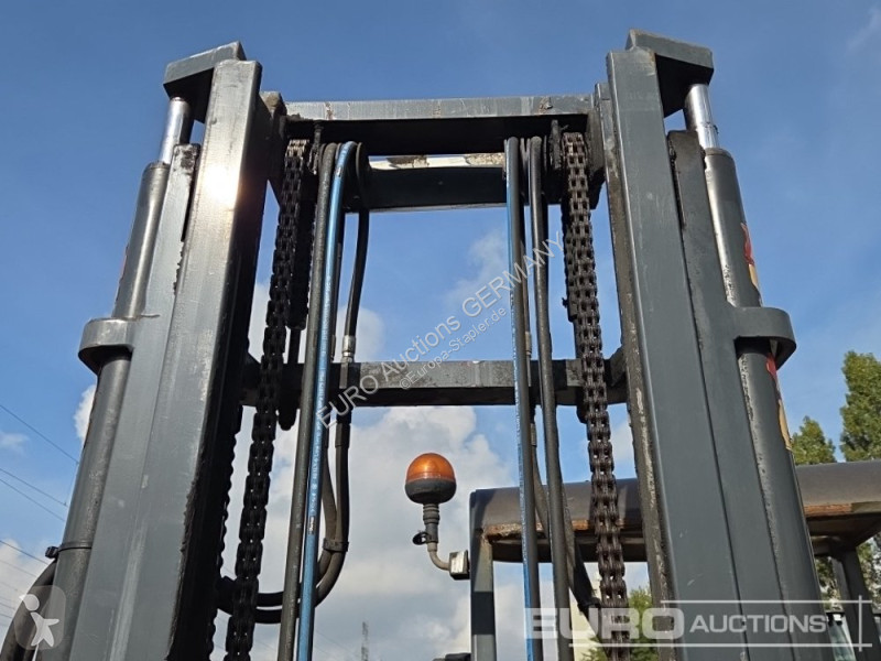 Chariot élévateur Moffett M4 25.3