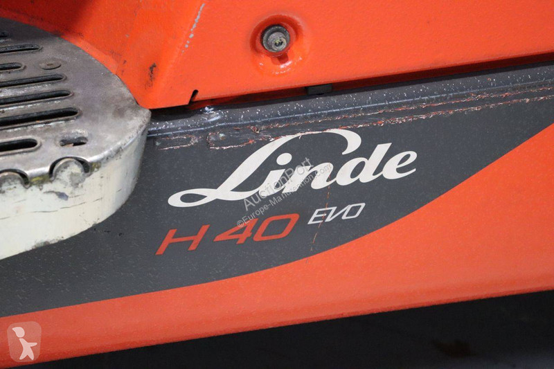 Chariot élévateur Linde T-02
