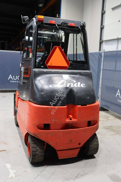 Chariot élévateur Linde E30/600-03