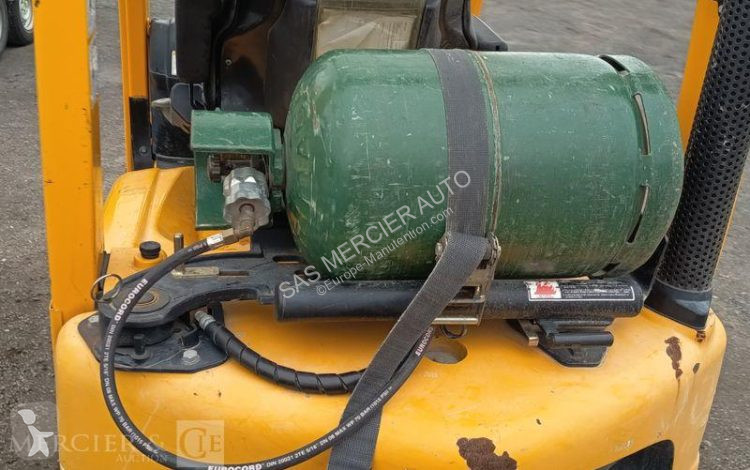 Empilhador elevador Hyster chariot mat