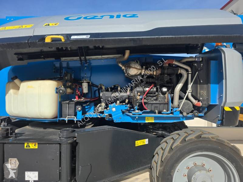منصة تلسكوبية Genie ZX-135/70