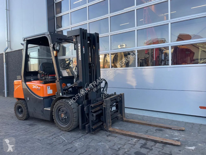 Stivuitor Doosan D30GP