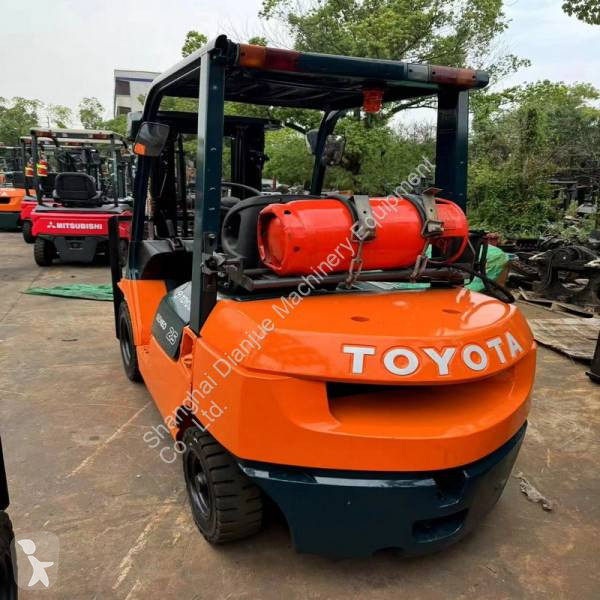 رافعة شوكية Toyota +86 18817734137