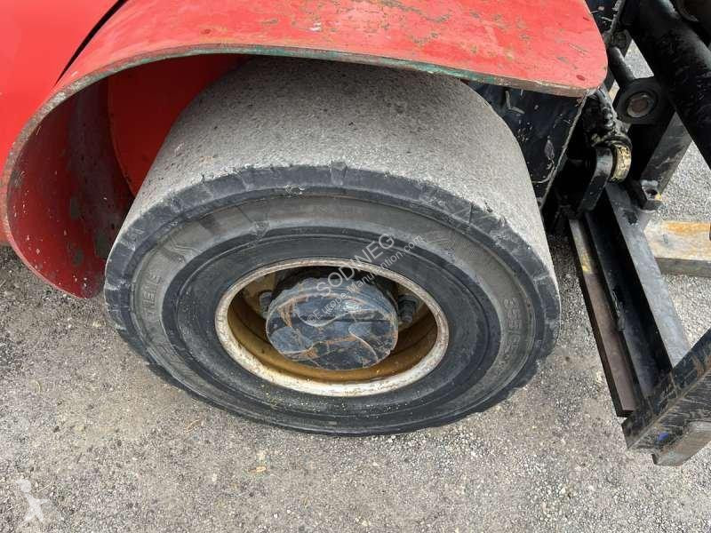 رافعة شوكية Manitou (6T / 4m)