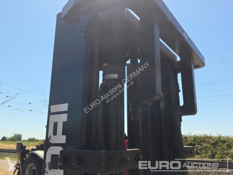 رافعة شوكية Hyundai HDF30-5