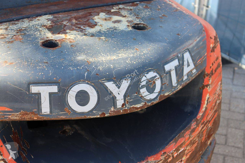 Vysokozdvižný vozík Toyota