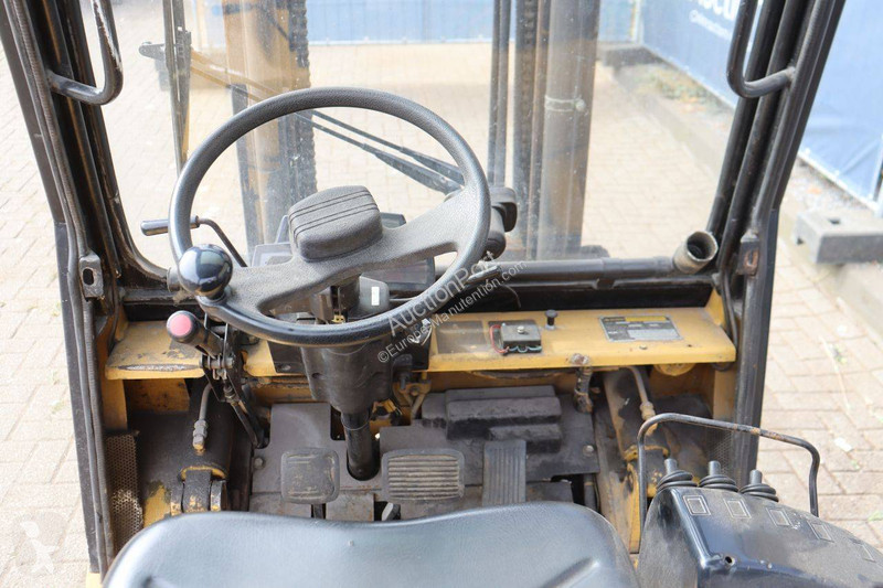Stivuitor Caterpillar DP25