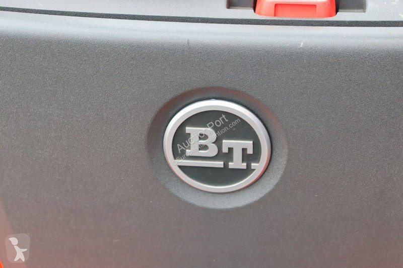 Teleskopický manipulátor BT SWE140L