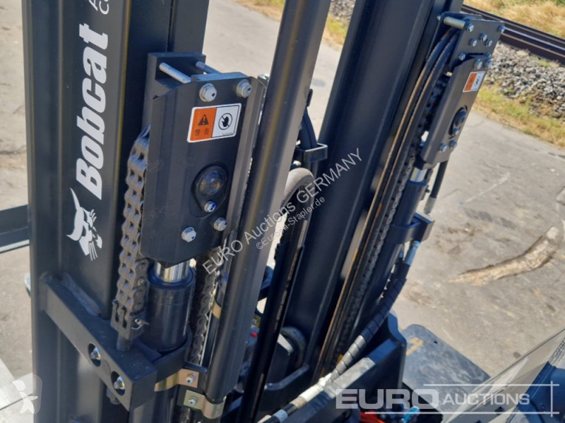 Chariot élévateur Bobcat D30NXE