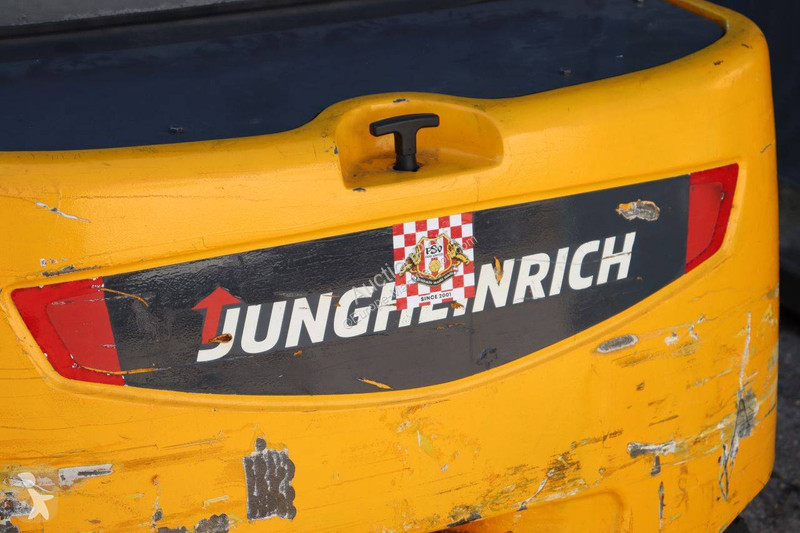 Carretilla elevadora Jungheinrich 425s