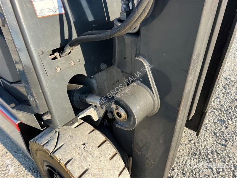 Carretilla elevadora Nissan Q02L25CU 2500 kg...