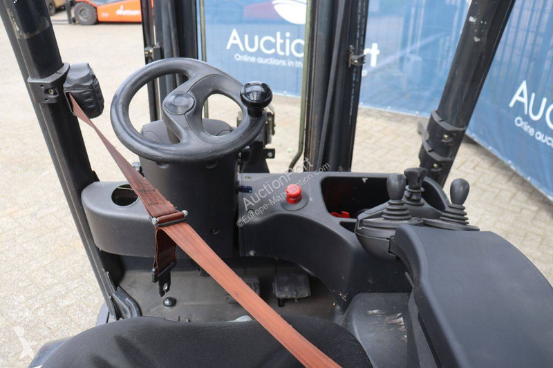 Stivuitor Linde 01