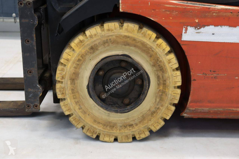 Carretilla elevadora BT C3E130R