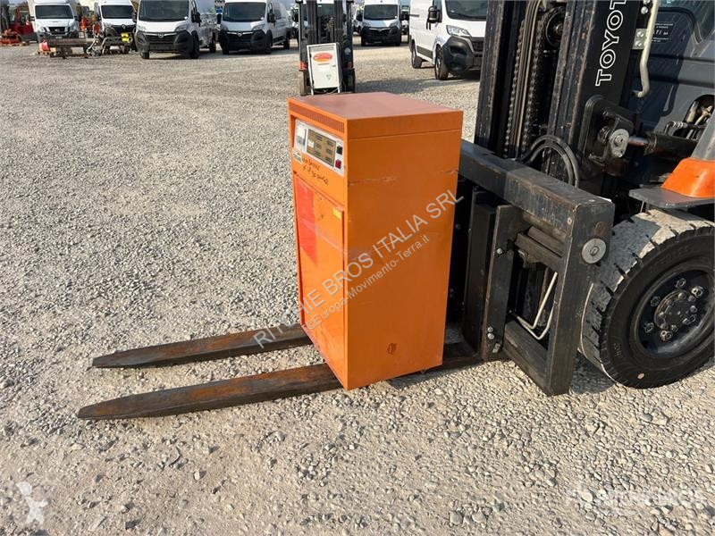 Carretilla elevadora Toyota 3000 kg Electric...