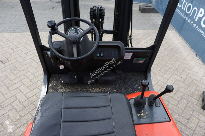Chariot élévateur Linde H16