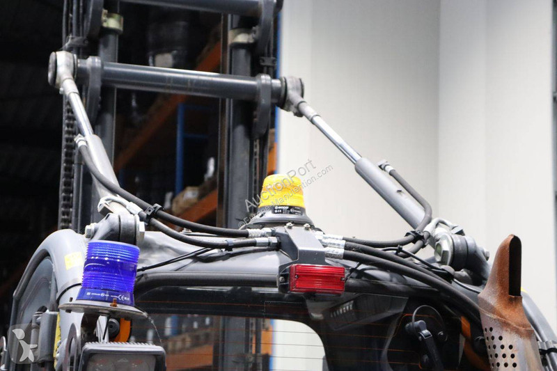 Chariot élévateur Linde D-02