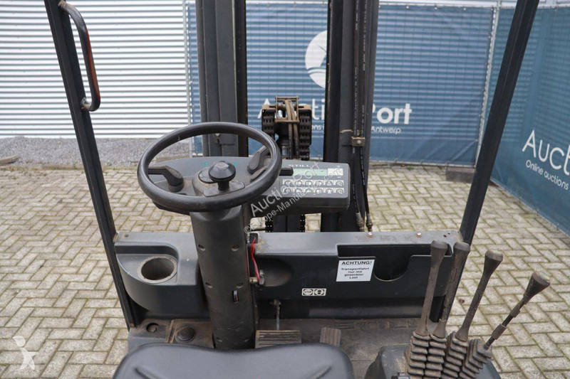 Chariot élévateur Still R60-40