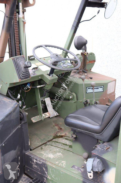 Chariot élévateur Case MHE270