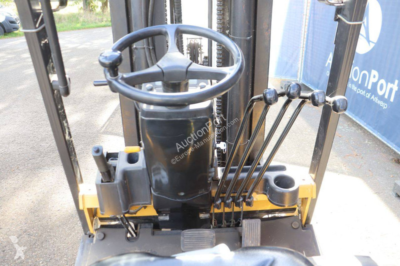 رافعة شوكية Caterpillar EC25NY-AC