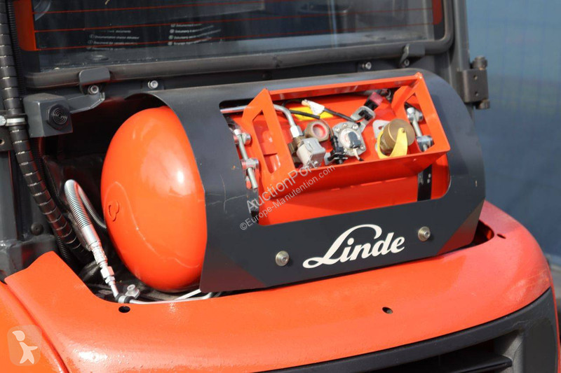 رافعة شوكية Linde