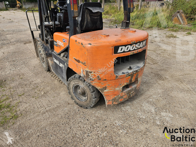 Empilhador elevador Doosan D30 G